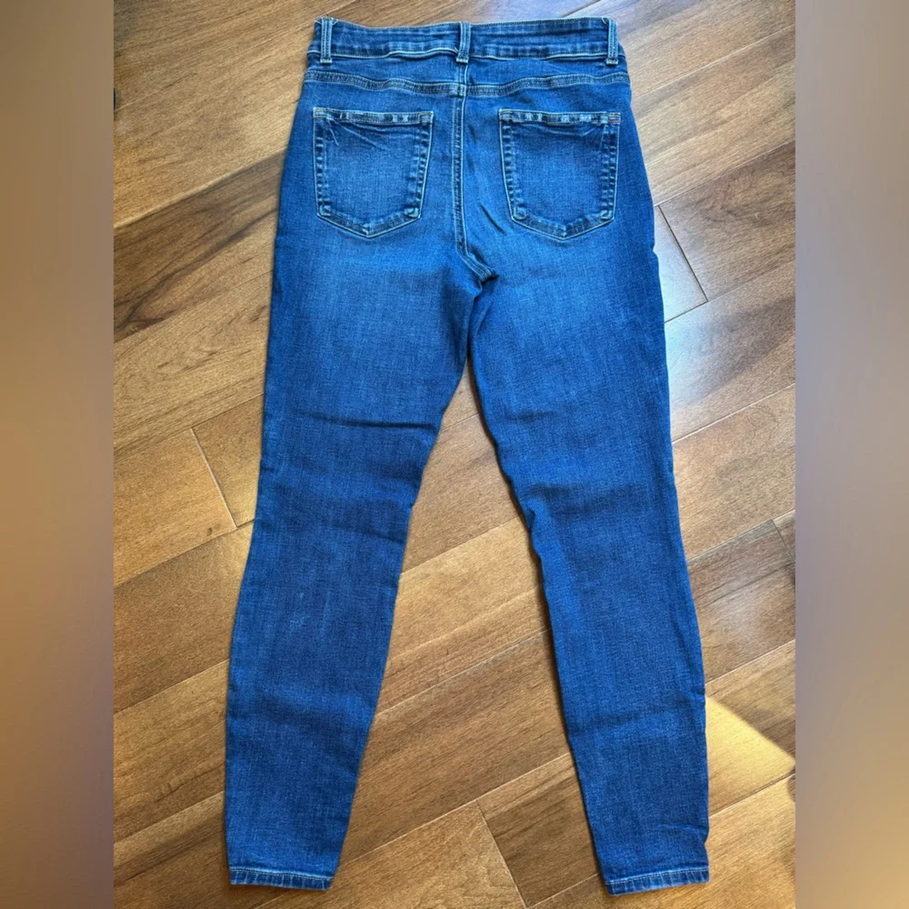 EDGELY Stylish Blue High Rise Denim Jeans